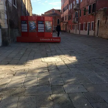 House Biennale Piccolo Leone Apartamento Venecia